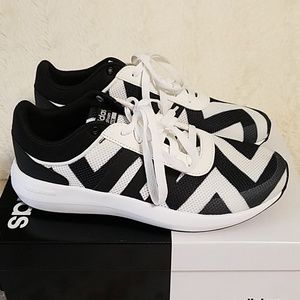 NIB Adidas Cloudfoam Race